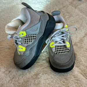 2020 Air Jordan 4 Retro SE TD Neon 95