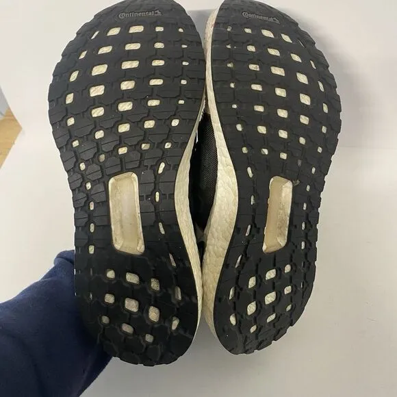 adidas Ultra Boost 2019 Oreo Women Size 7 Black White Running Shoes 3649