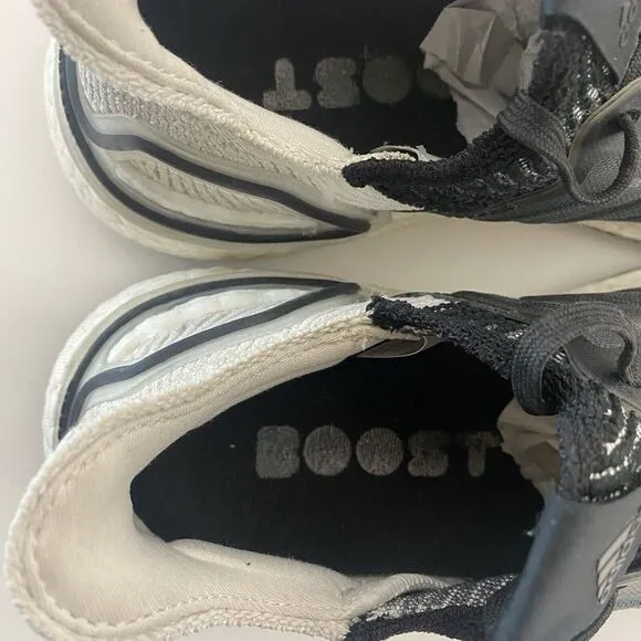 adidas Ultra Boost 2019 Oreo Women Size 7 Black White Running Shoes 3649