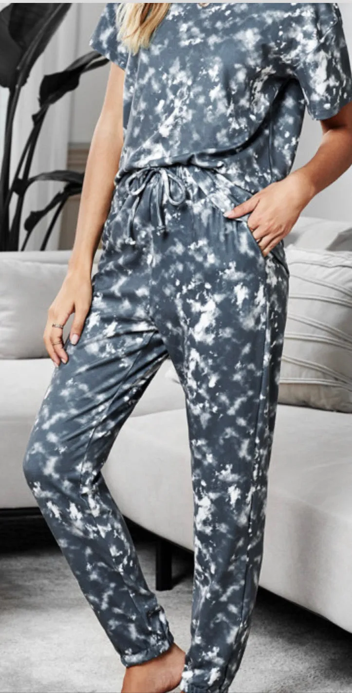 All Day, All Night - Two-Piece Short Sleeve Loungewear / Pajama Set