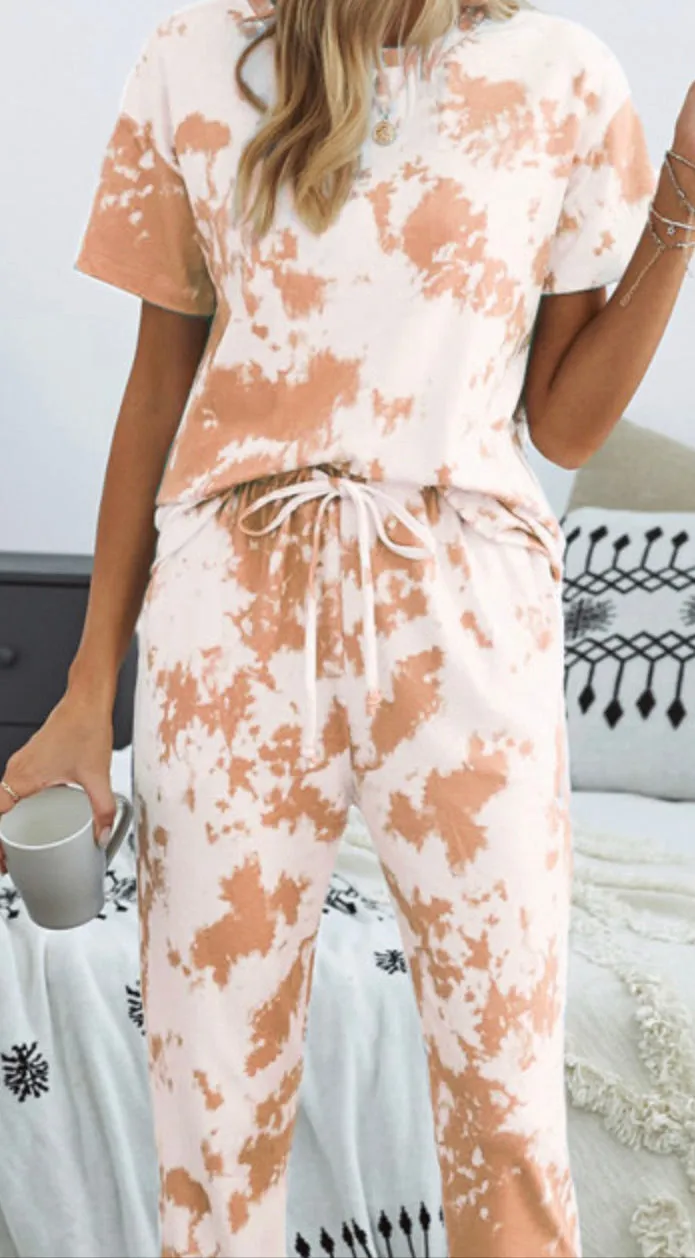 All Day, All Night - Two-Piece Short Sleeve Loungewear / Pajama Set