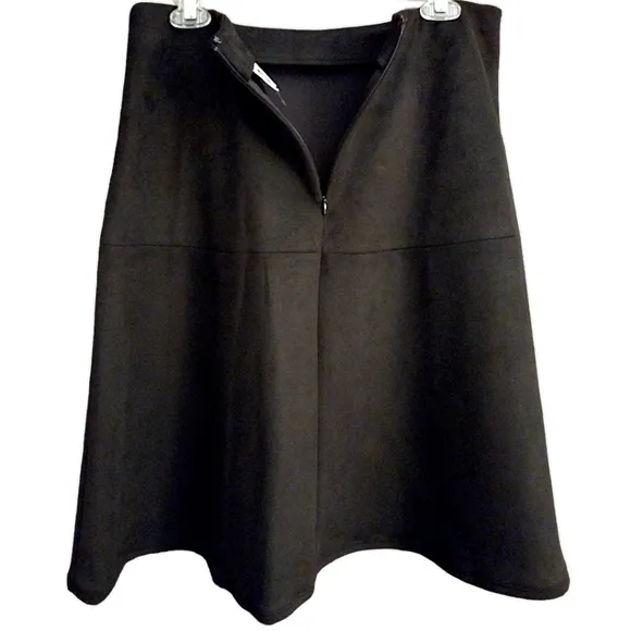 Anne Klein Scuba Faux Suede Skirt, Black, Size 4, Vegan