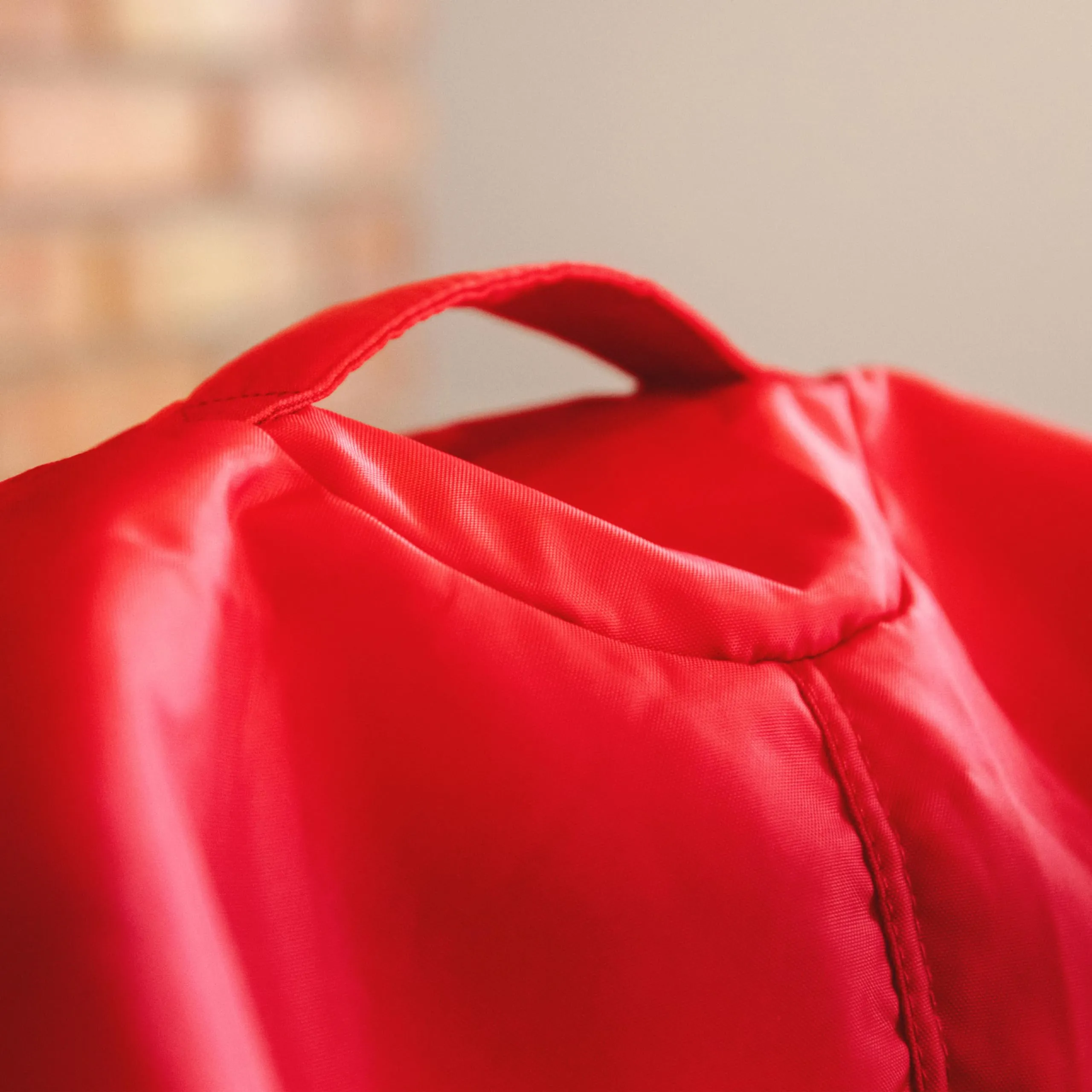 Big Joe Classic Bean Bag Chair, Red Smartmax, Durable Polyester Nylon Blend, 2 feet Round - new