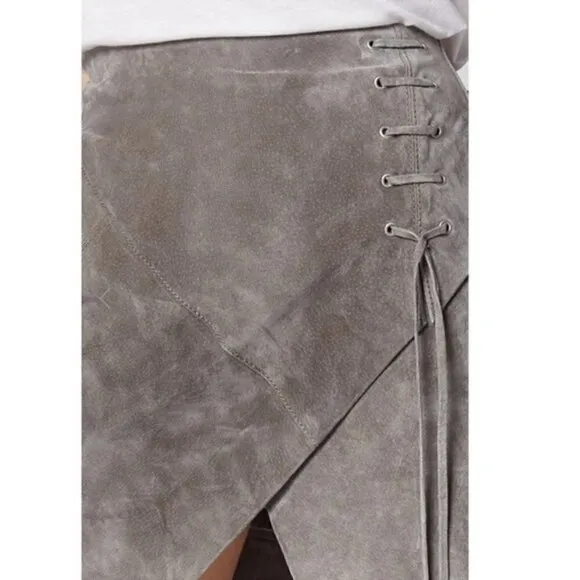 Blank NYC Mini Skirt 26 NWT Suede Genuine Leather Soft Fog Lace Up A-line Gray