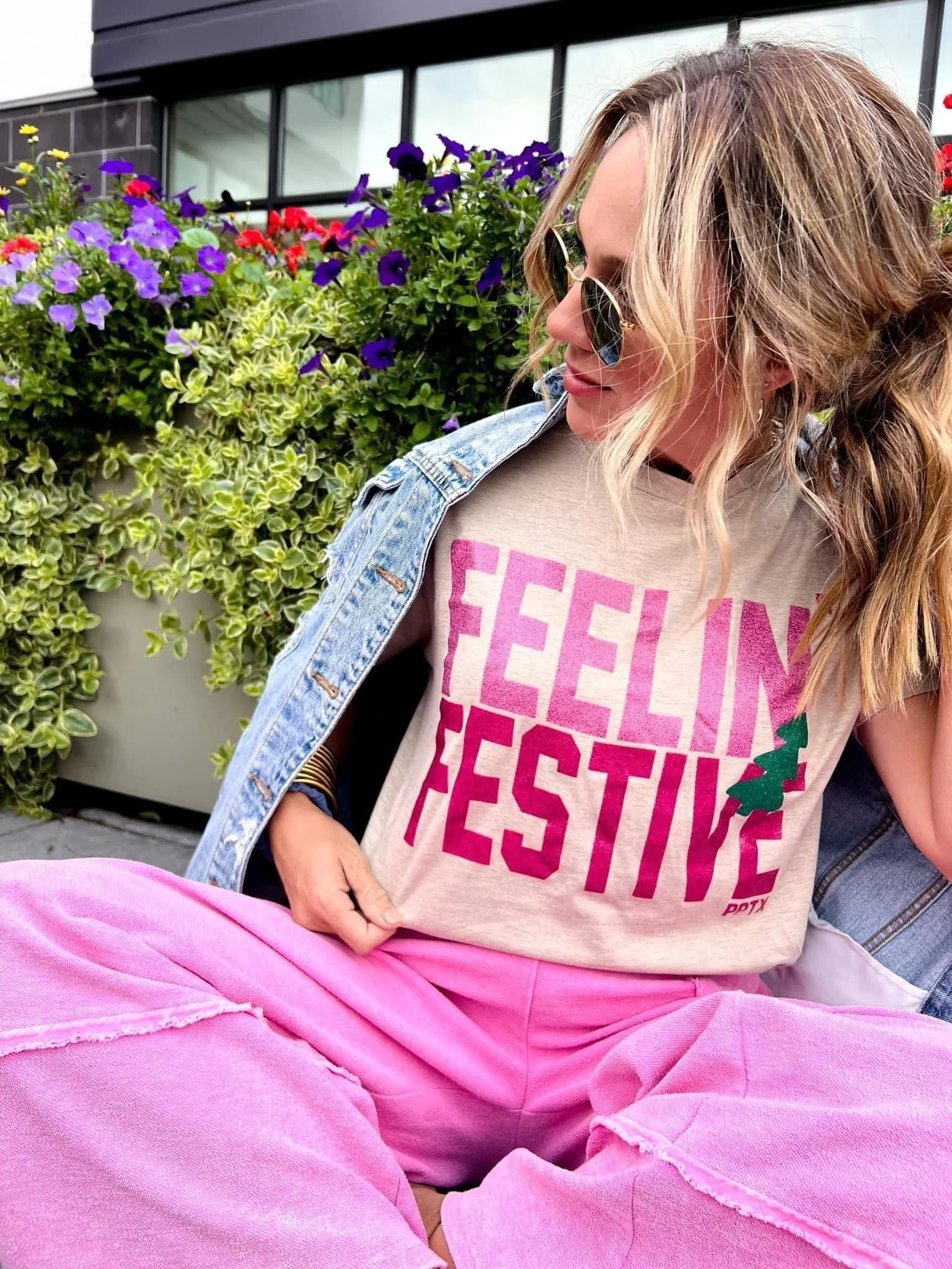 {FEELIN' FESTIVE} Pink Glitters Neutral Cream Crew Neck Tee