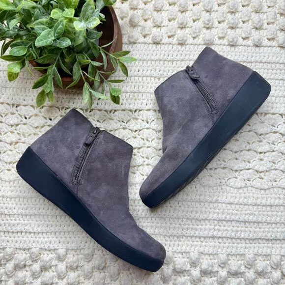 FITFLOP Women's 7.5 SUMI Suede Leather Bootie Side Zip Shoe Gray Comfort Walking