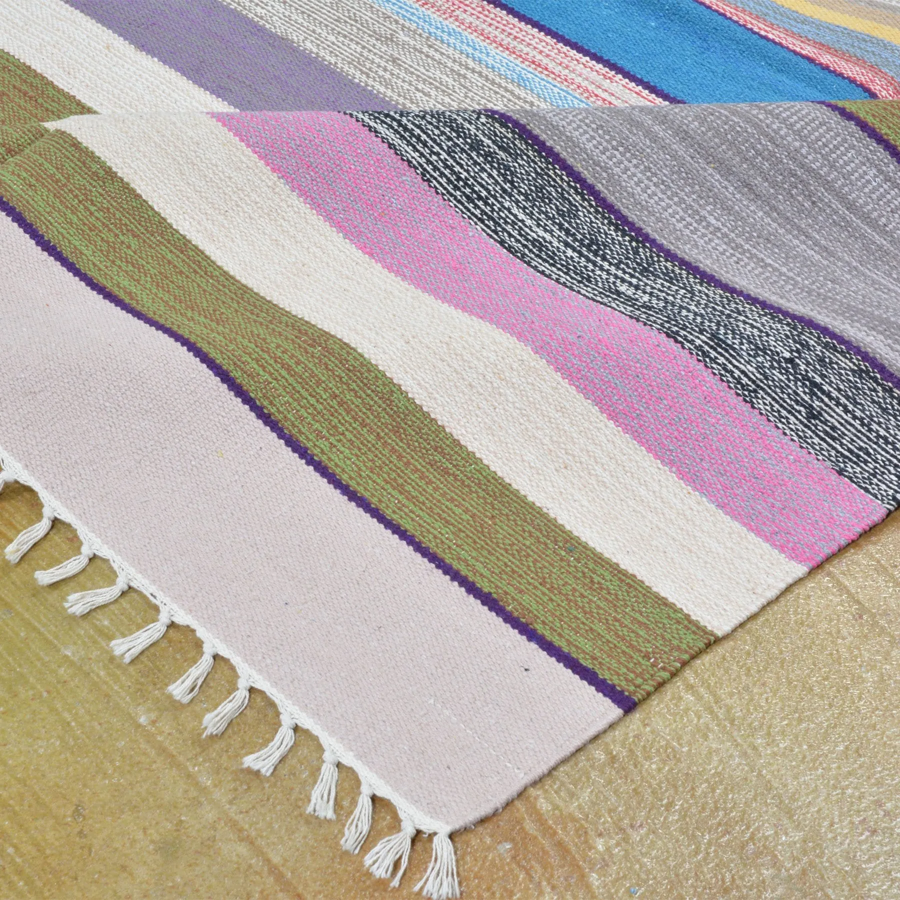 Hand-Woven Cotton Durree India Reversible Handmade Wool Rug (Size 3.10 X 6.0) Brrsf-1080