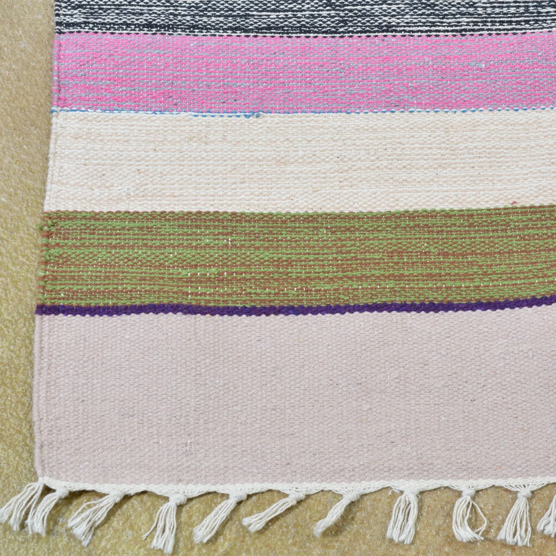 Hand-Woven Cotton Durree India Reversible Handmade Wool Rug (Size 3.10 X 6.0) Brrsf-1080