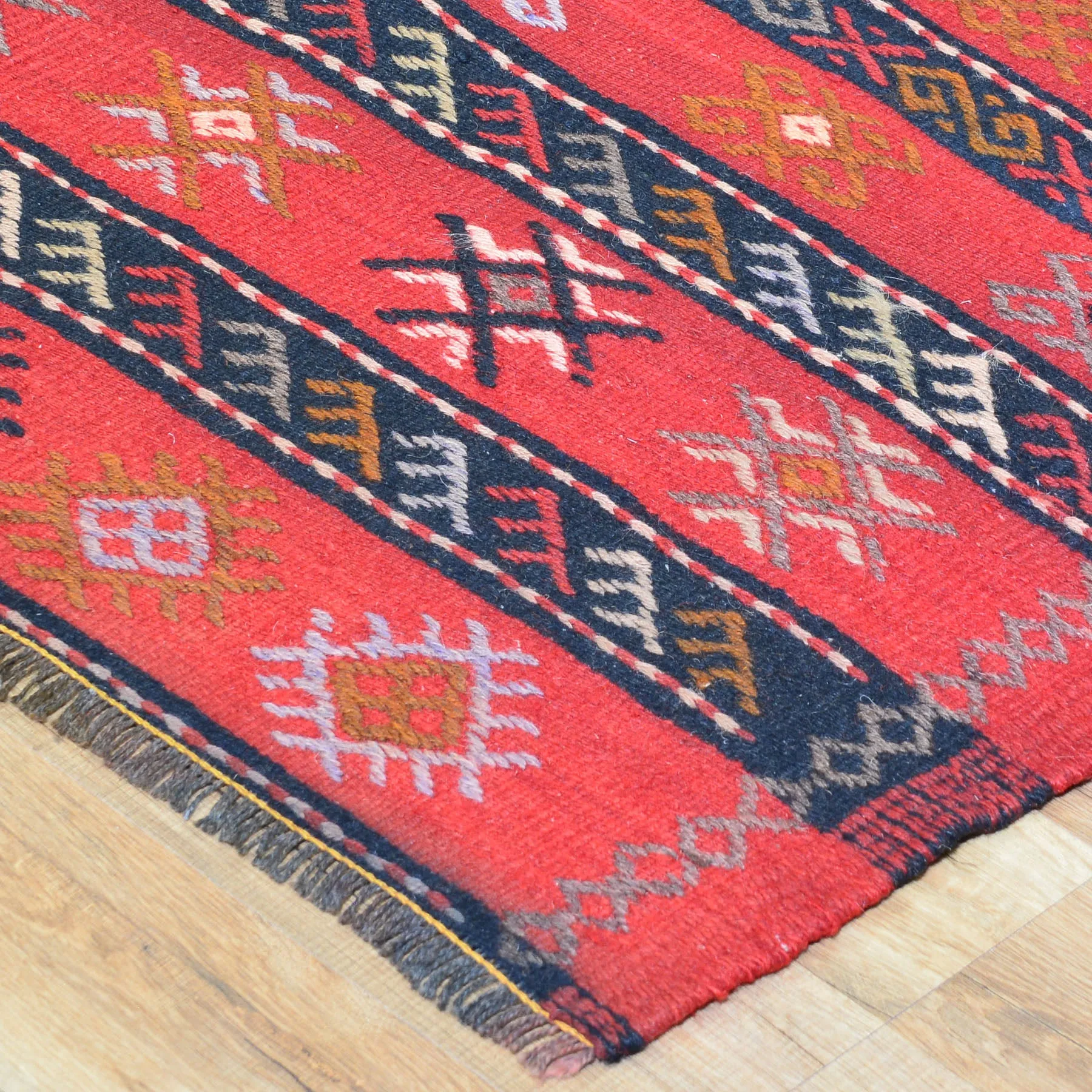 Hand-Woven Flat-weave Turkish Tribal Kilim Wool Rug (Size 4.0 X 4.0) Cwral-7719