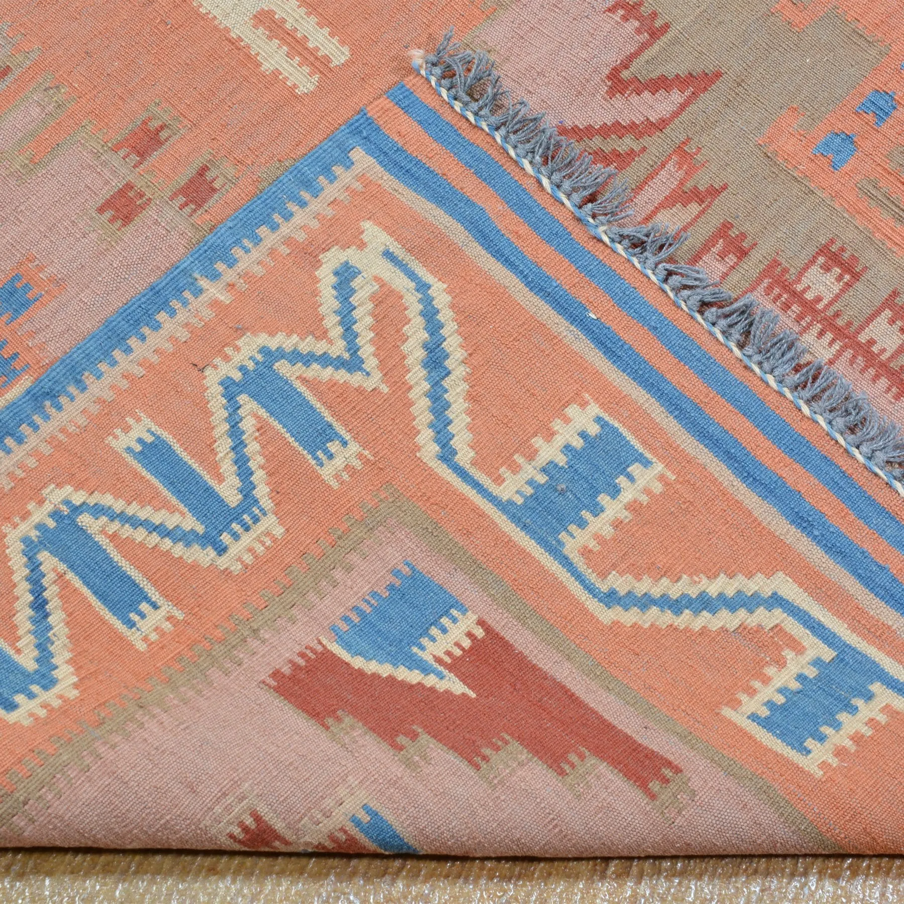 Hand-Woven Geometric Design Wool Reversible Kilim Rug (Size 5.8 X 6.8) Brrsf-6102