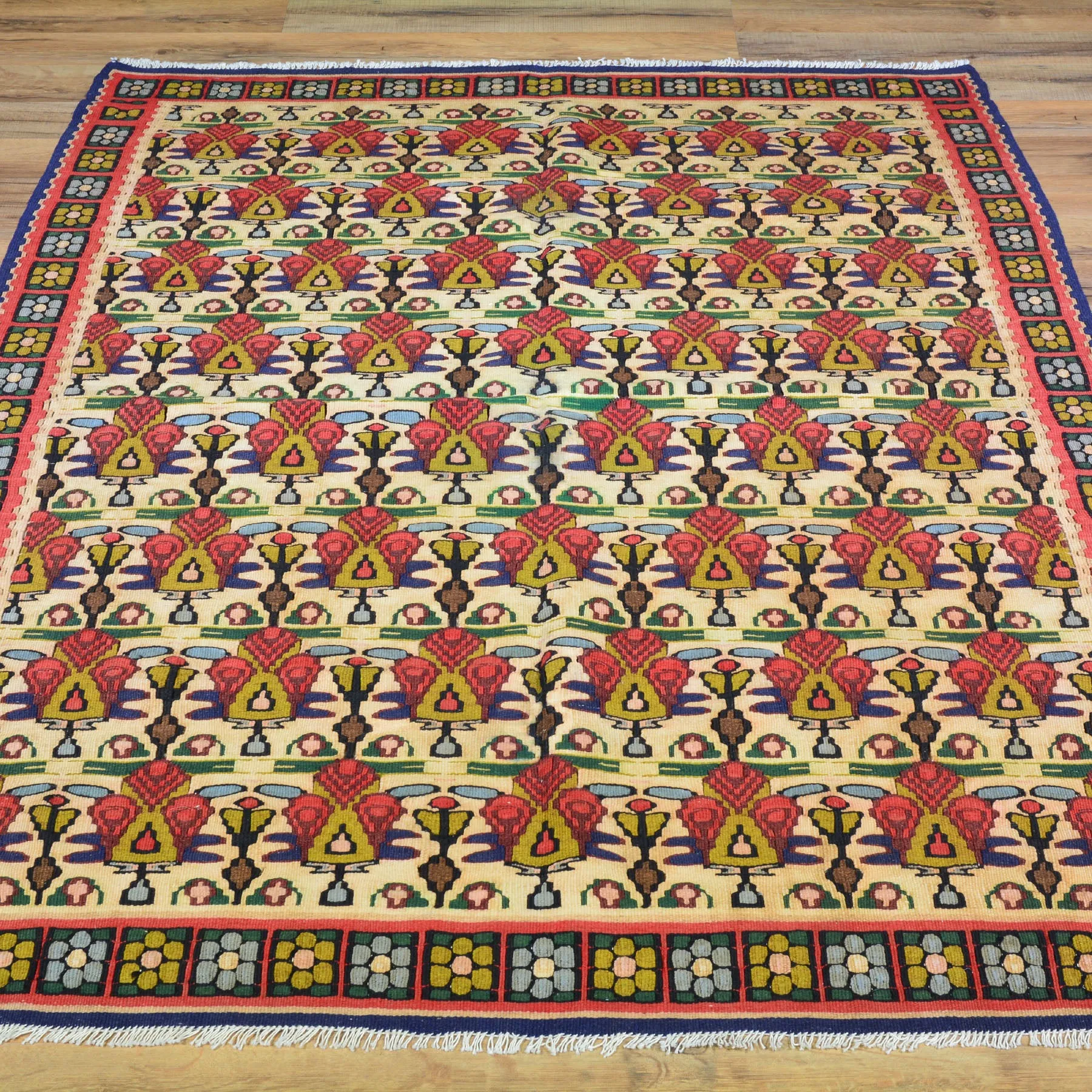 Hand-Woven Reversible Persian Sennah Kilim Village Rug (Size 3.11 X 5.0) Brrsf-447