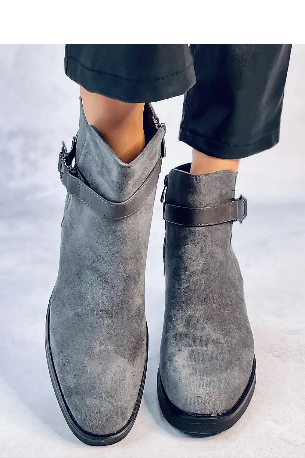Heel boots