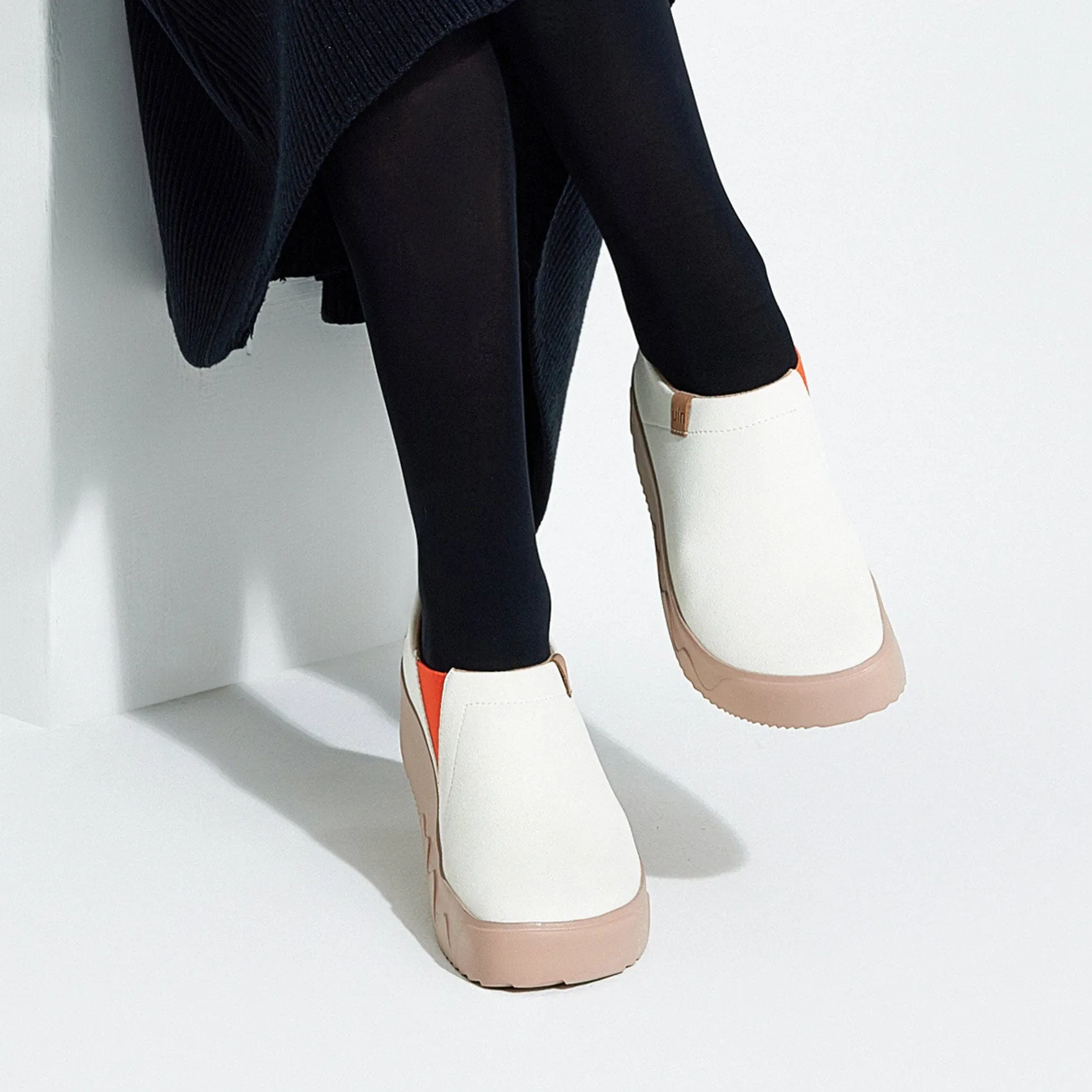 Heron White Toledo IX Women