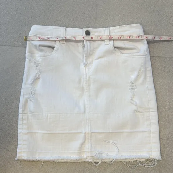 J Brand White Denim Skirt!