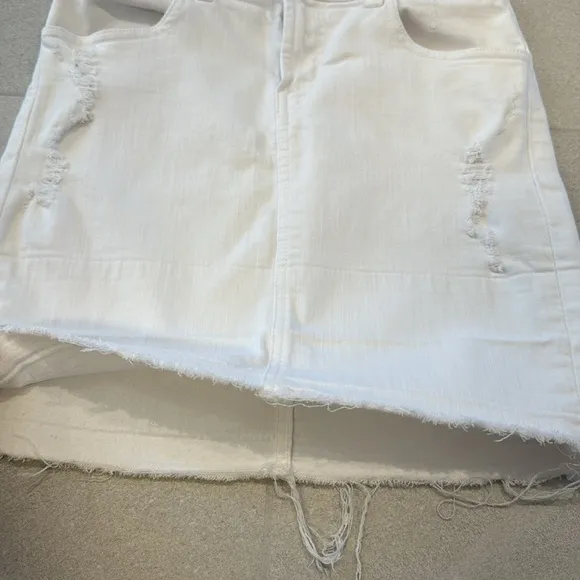 J Brand White Denim Skirt!