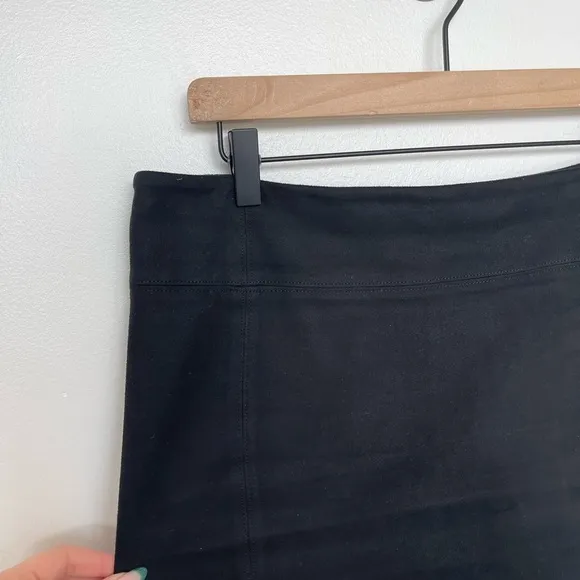 J. McLaughlin Suede Skirt Zipper Back Black