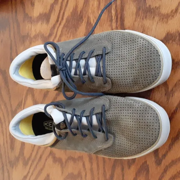 Keen Olive Green Suede Streetwear Lace Up Comfort Stretch Sneaker Size 9