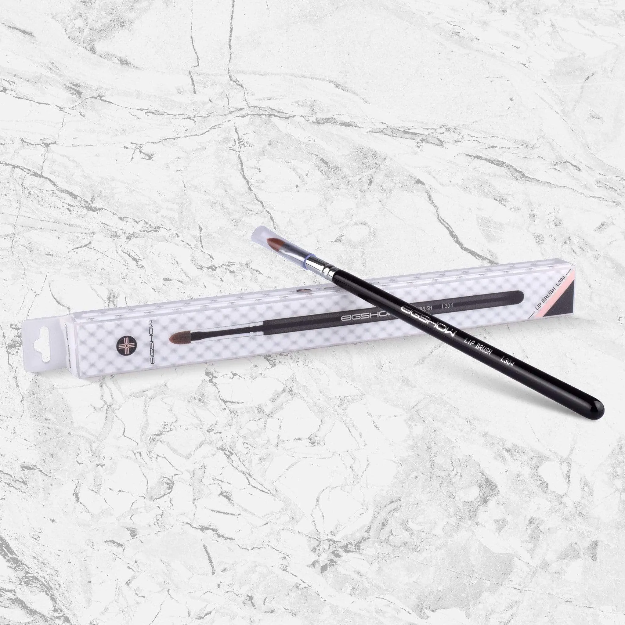L304 - LIP BRUSH