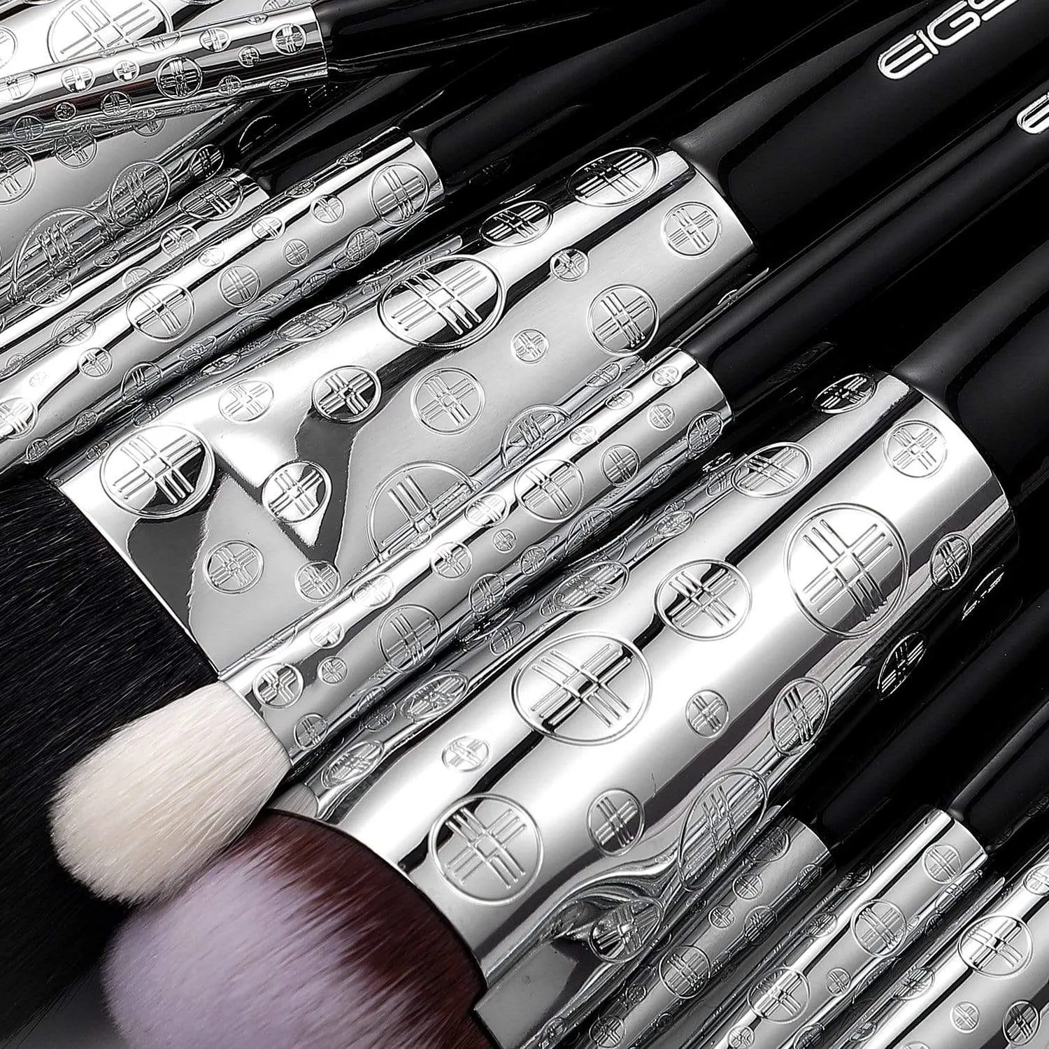 LUXE SERIES 12 PCS CLASSIC MAKEUP BRUSH KIT - BRIGHT SILVER