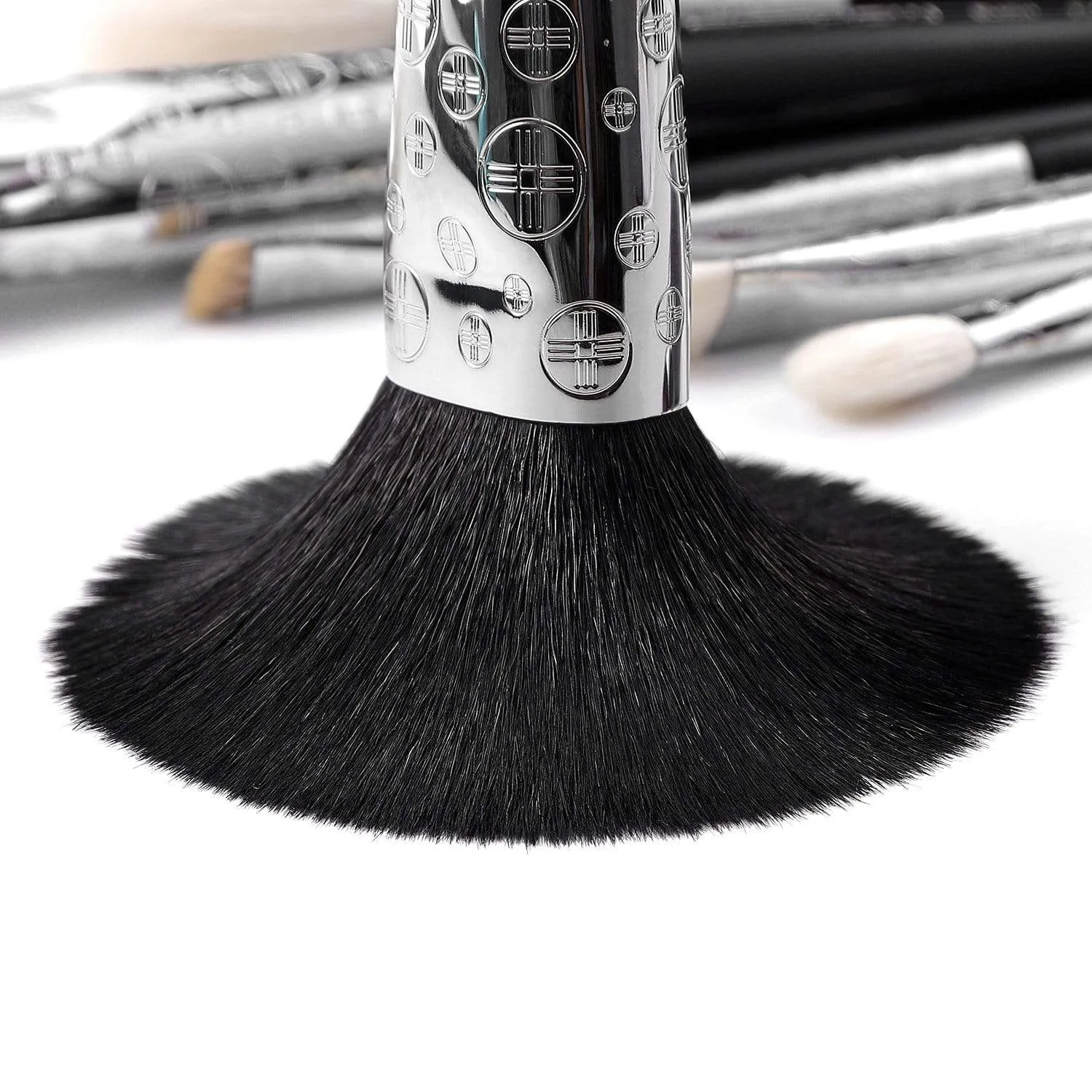 LUXE SERIES 12 PCS CLASSIC MAKEUP BRUSH KIT - BRIGHT SILVER