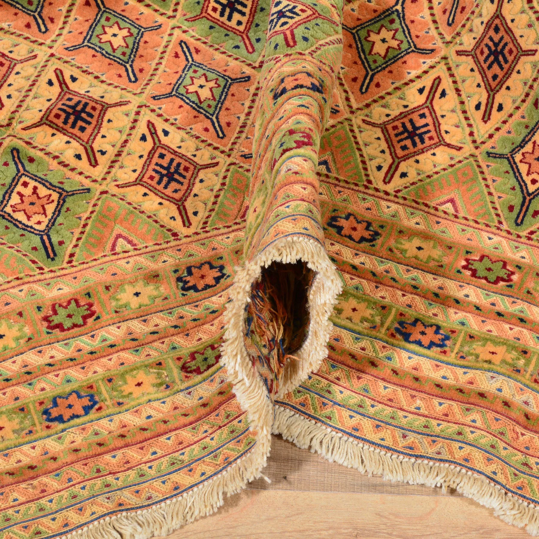 Mashwani Handmade Geometric Design Wool Rug (Size 5.4 X 6.9) Cwral-7029