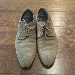 Men’s Hugo Boss Suede Derby’s Size 9