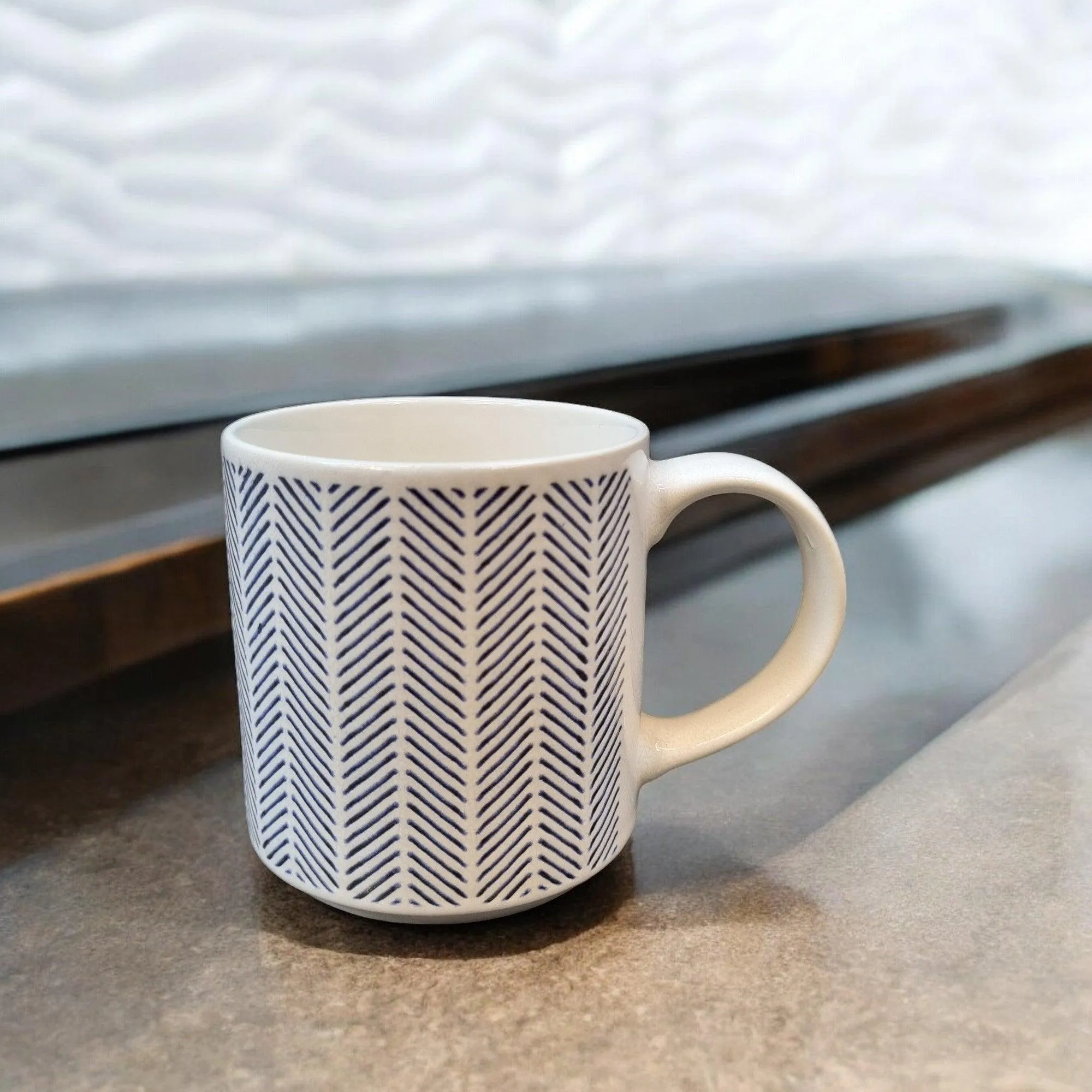 Mono Geometric Pattern Series - 350ml