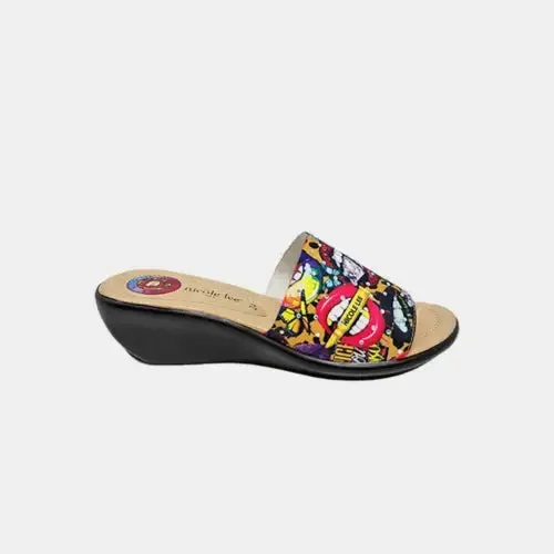 New York USA Rhinestone Wedge Slippers