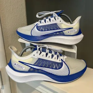 Nike Zoom Gravity Running Shoes Men’s Size 9.5 White Racer Blue BQ3202-100