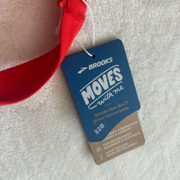 NWT Brooks Drive Convertible Run Bra