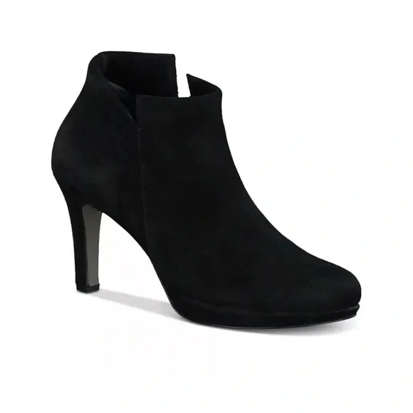 Paul GreenWomen's Suave Notched High HeelBooties size 6