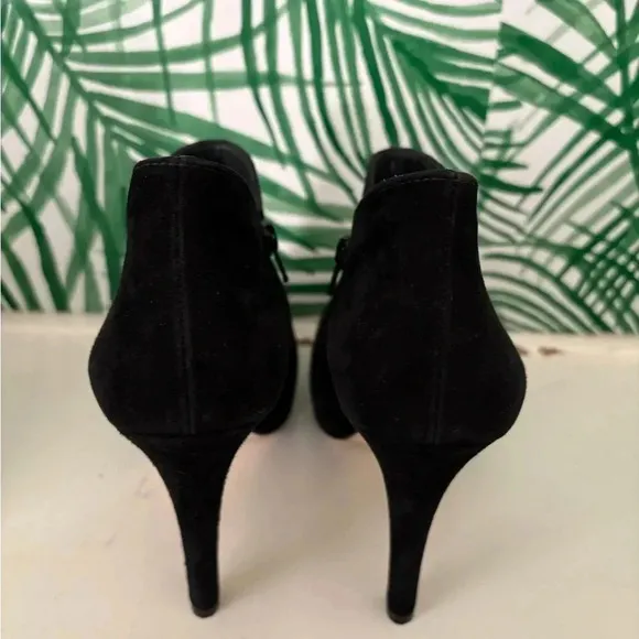 Paul GreenWomen's Suave Notched High HeelBooties size 6