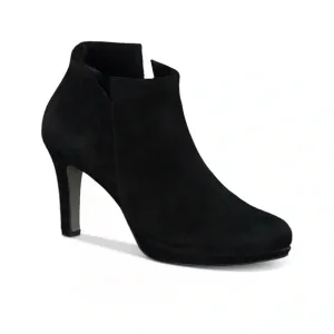 Paul GreenWomen's Suave Notched High HeelBooties size 6