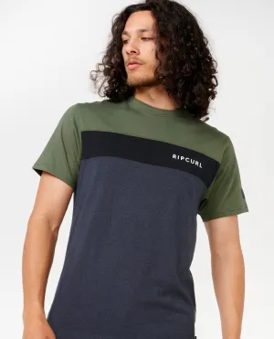RIP CURL UNDERTOW PANEL TEE - DARK OLIVE