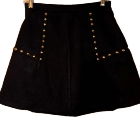 Tuckernuck Gold Stud Mod Mini Skirt Size Small