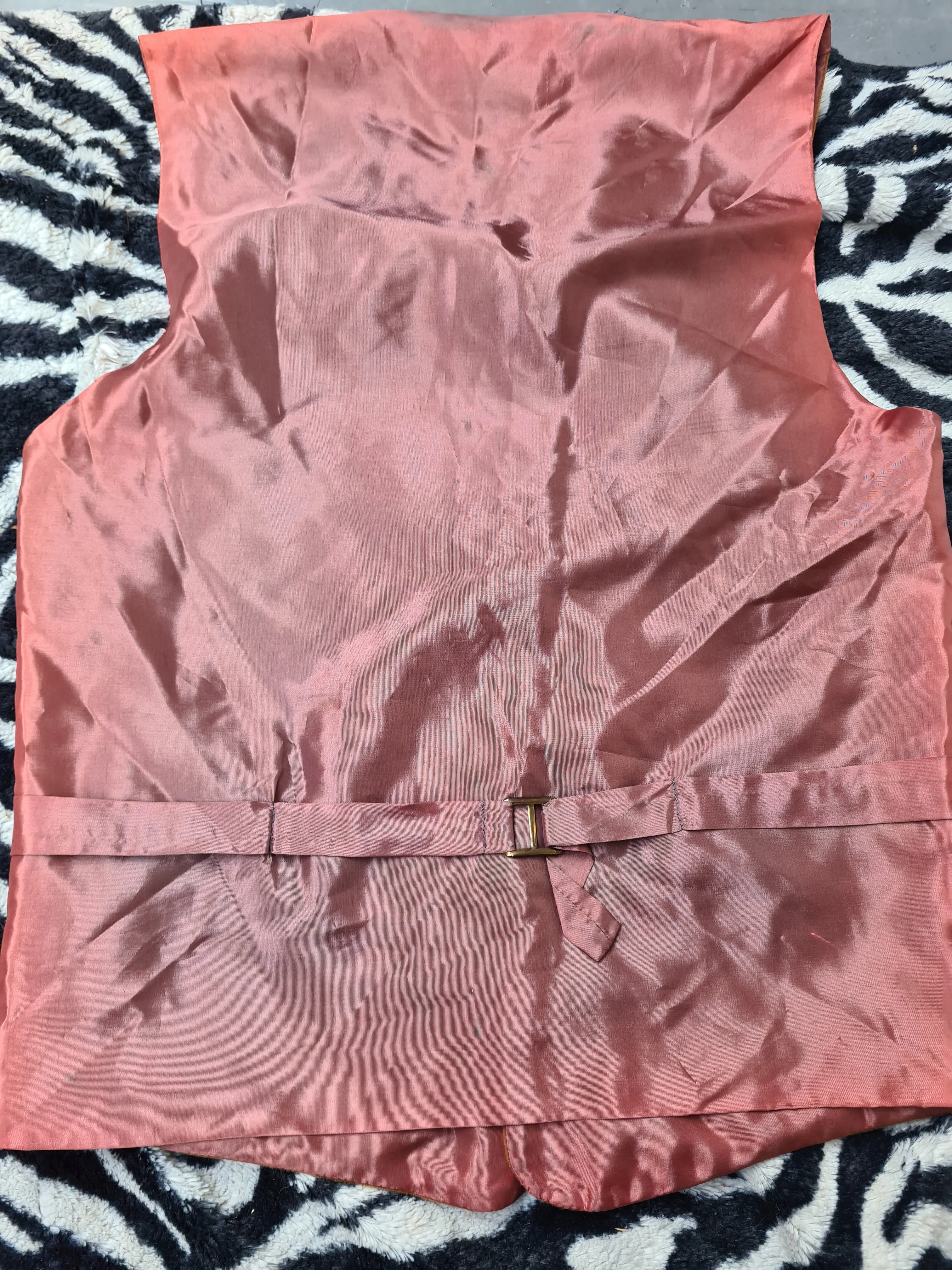 Used size S/M Harry Hall silk and suede waistcoat FREE POSTAGE 🟣