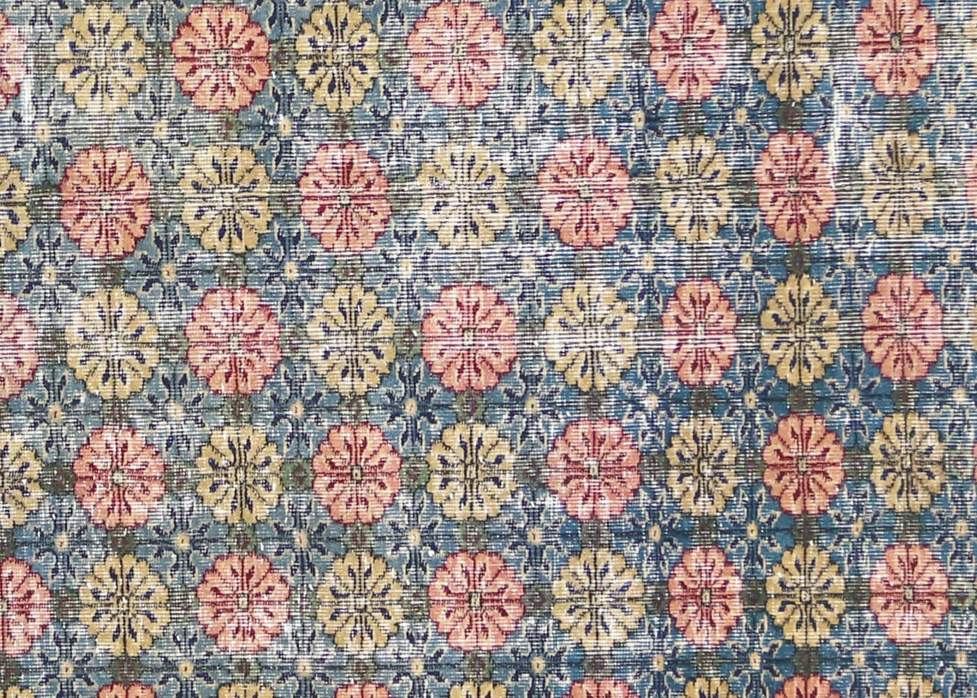 Vintage Turkish Mid-Century-Modern Rug - 7' x 10'