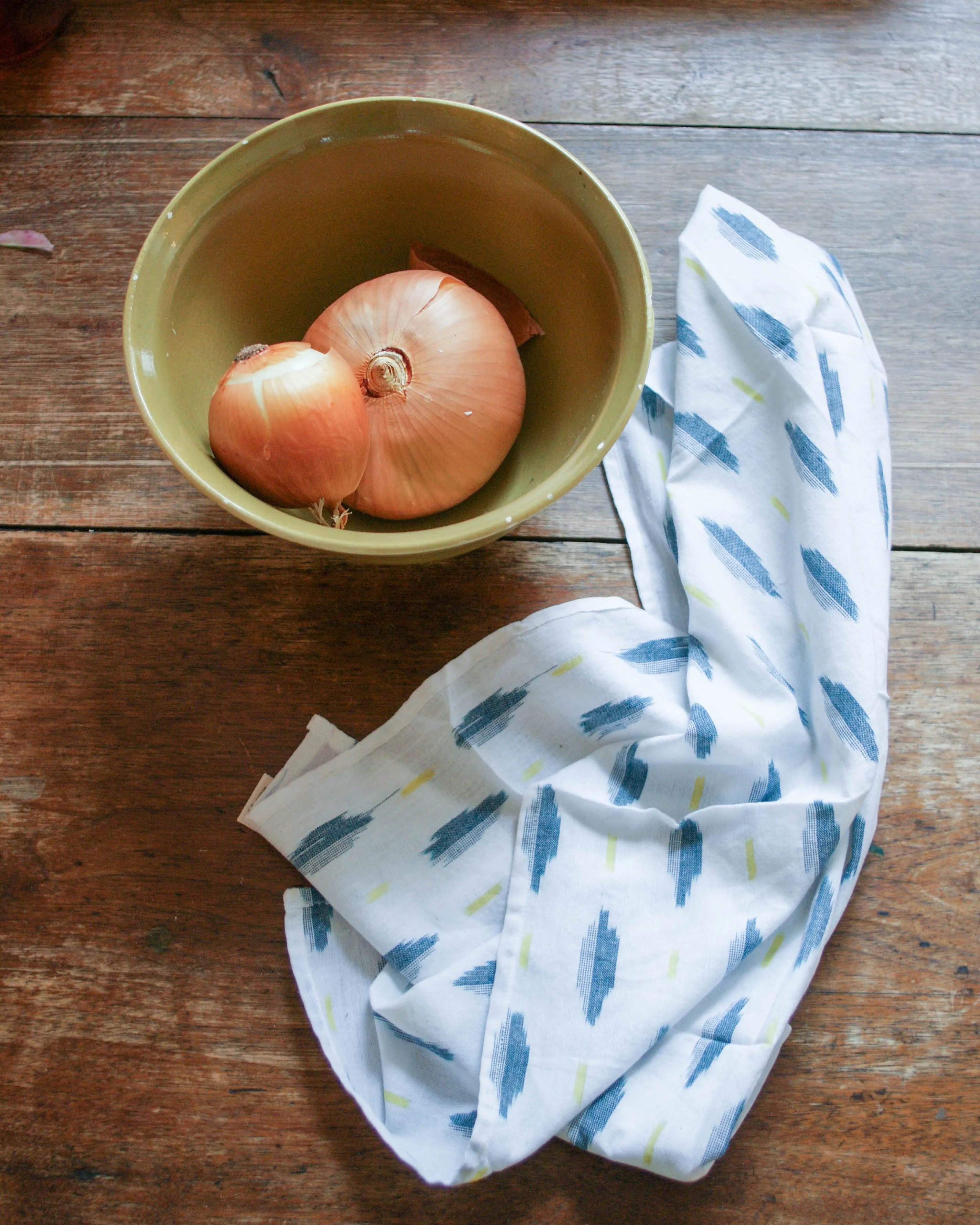 White Green   Yellow Ikat Leaf Cotton Woven Tea Towel